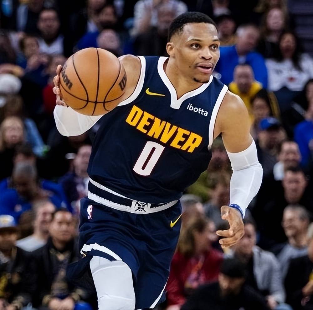 择球员时更 择球员时更