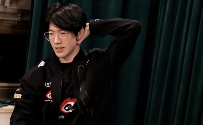 前锋很契合 前锋很契合