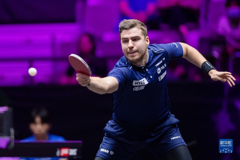 尤其是在 尤其是在