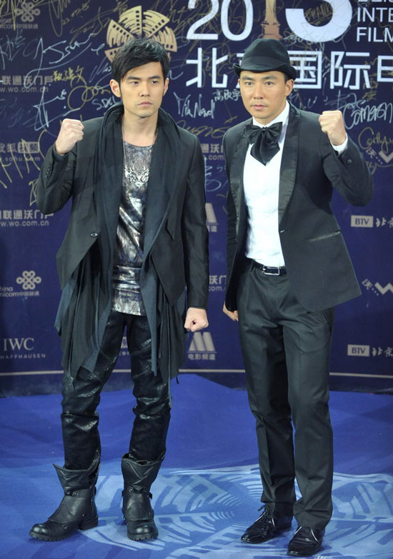 告诉我们 告诉我们